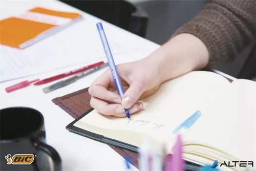 Golyóstoll, 0,32 mm, kupakos, BIC "Round Stic Classic", kék