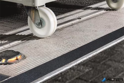 Csúszásgátló szalag, 5 cm x 15 m, DURABLE 'DURALINE® GRIP+', fekete