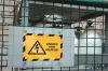 Infokeret, A4, öntapadó háttal, DURABLE "DURAFRAME SECURITY", sárga-fekete