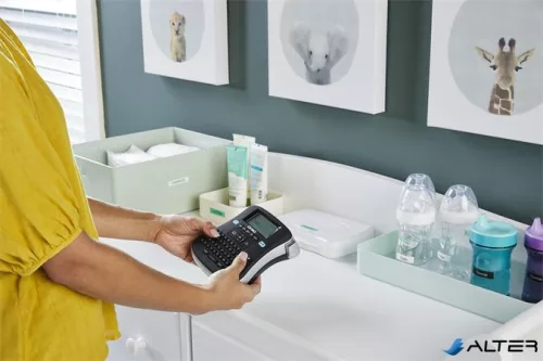 Elektromos feliratozógép, DYMO "LM 210D" készlet táskában