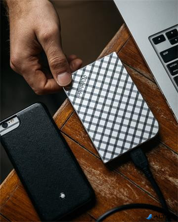 2,5" HDD (merevlemez), 1TB,  USB 3.0, VERBATIM "Store n Go, ezüst