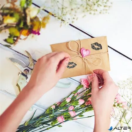 Bélyegző, kirakós, 10 motívummal, 'Nio Szerelem', fehér ház, fekete párnával