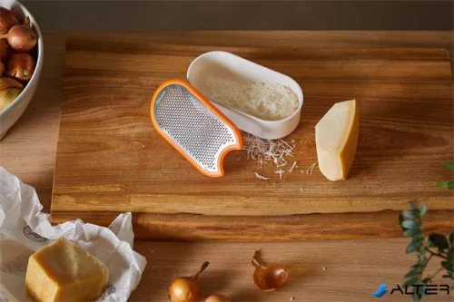 Konyhai reszelő, tárolóval, FISKARS "Functional Form"