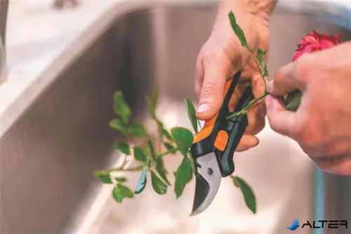 Metszőolló, FISKARS "Solid™ SP14"