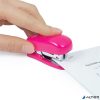 Tűzőgép, 24/6, 26/6, 12 lap, RAPESCO "Bug Mini", pink