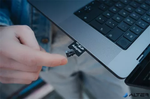 Memóriakártya, microSDXC, 128GB, CL10/U3, 90/45 MB/s, adapter, VERBATIM "PRO"