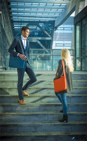 Notebook táska, 15,6', RIVACASE 'Biscayne 8335', lila