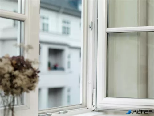 Ajtó- és ablaktömítő szalag, 9 mm x 6 m, TESA 'tesamoll® Premium Flexible', átlátszó