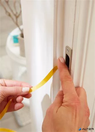 Ajtó- és ablaktömítő habszivacs, 9 mm x 10 m, TESA 'tesamoll®'