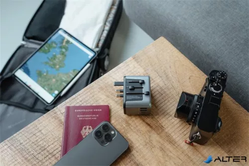 Utazóadapter, univerzális, USB-A(QC 3.0)/USB-C(PD30W)2xUSB, VERBATIM 'UTA-03'